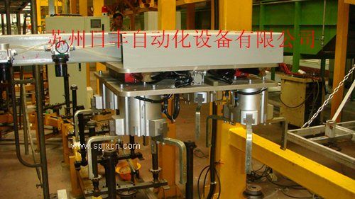 氣動卡盤機(jī)械手